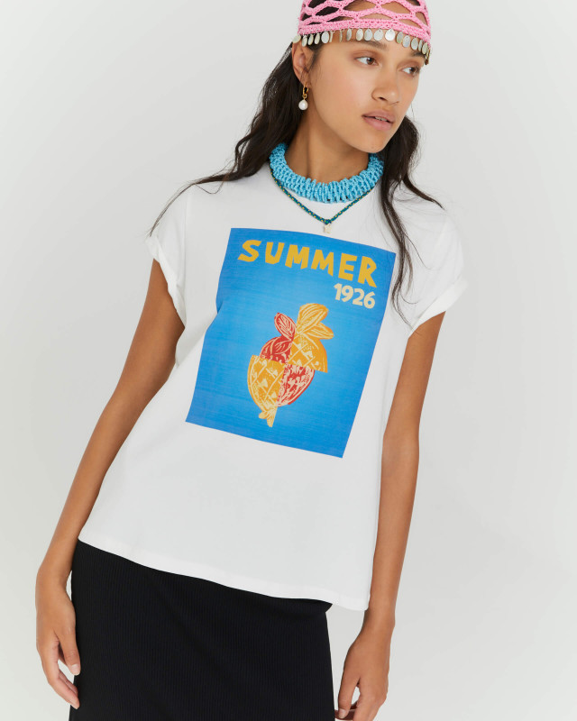 t-shirt with mix fruit print