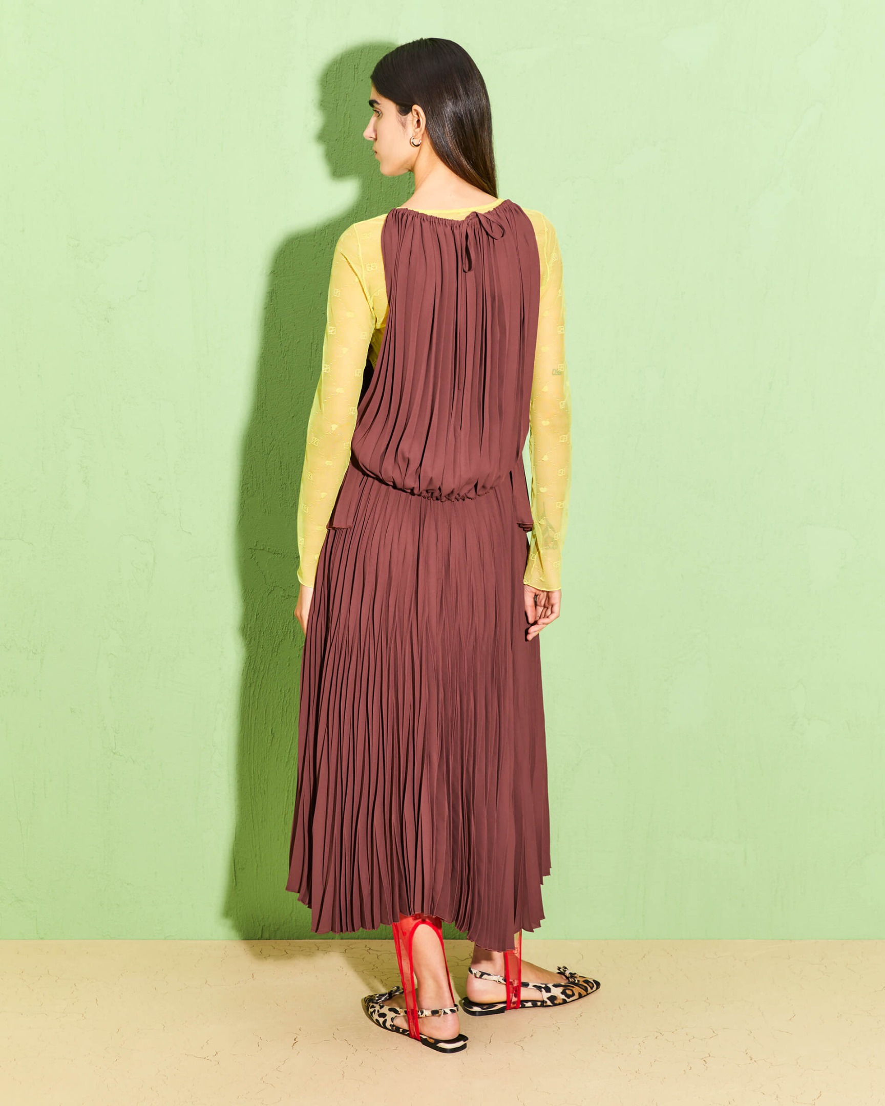 pleated skirt with 