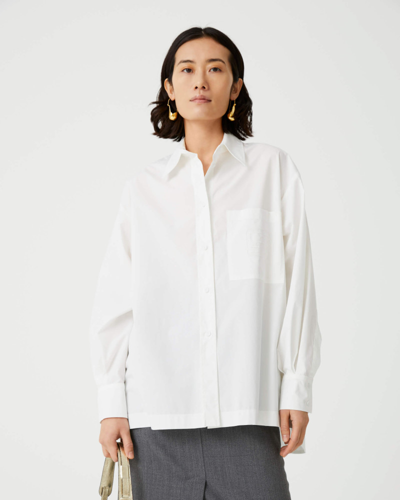 beatrice b oversized white shirt with vents+23FA4038POP_1