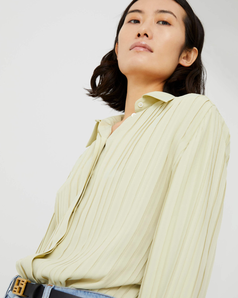 pleated shirt in silk blend