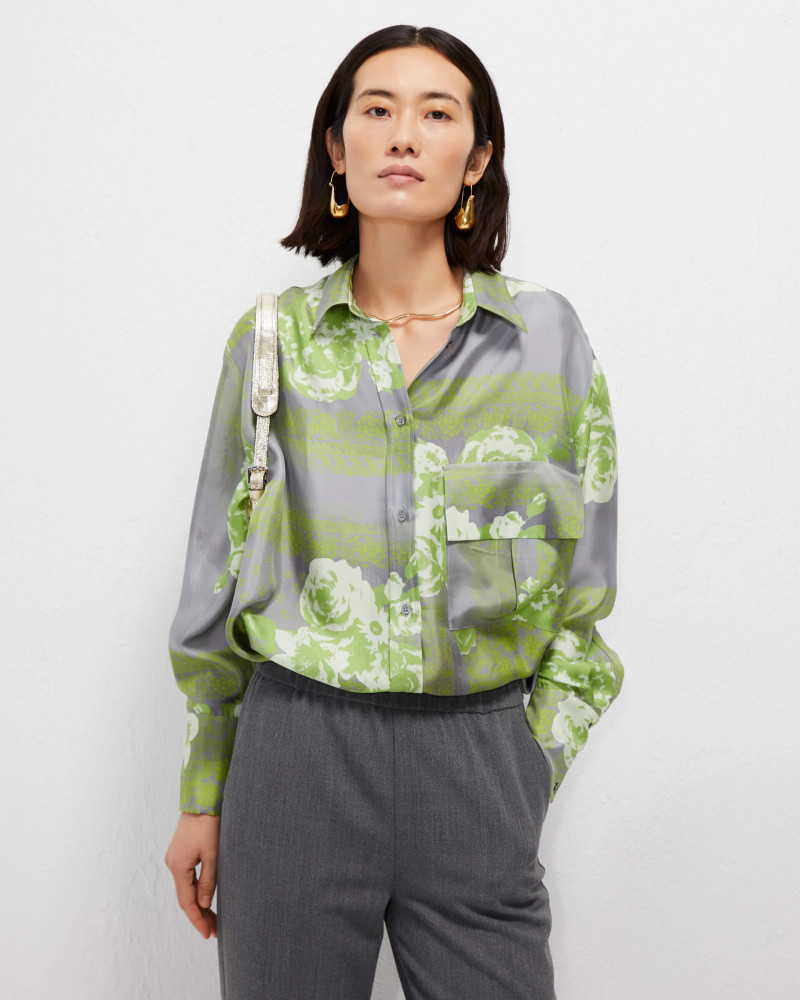 beatrice b oversized silk shirt in garden print+23FA4906GARDEN_90